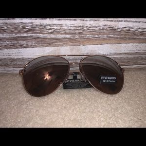 NEW STEVE MADDEN SUNGLASSES